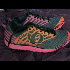 Pearl Izumi trail running shoes 8.5 women’s